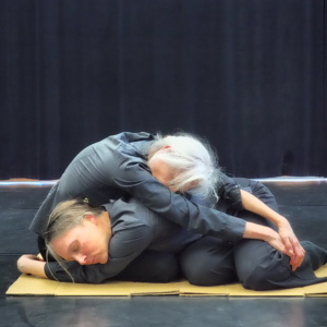 Planète Carton ׀ Compagnie La Mouvante